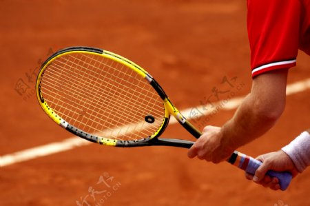 男子网球比赛图片