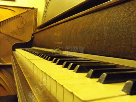 钢琴002.JPG