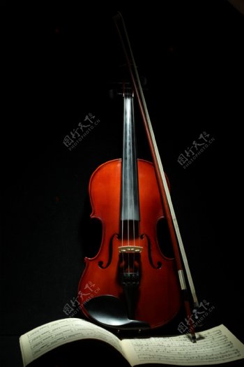 小提琴与音符