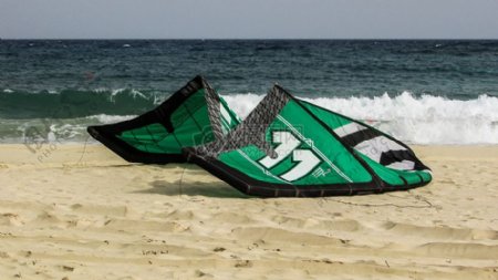 绿色风筝冲浪设备