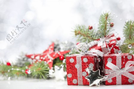 2013圣诞背景与礼物图片