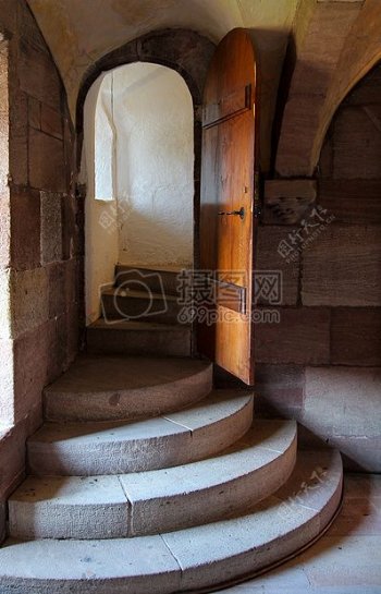 城堡里的小门