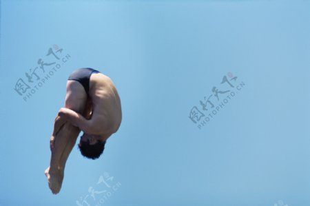 跳水运动员摄影图片