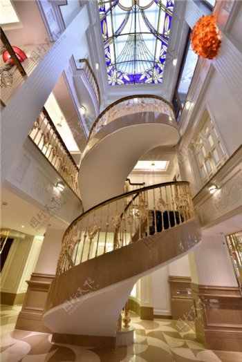 现代别墅楼梯效果图
