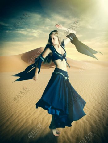 沙漠舞女