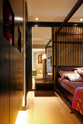 木条纹卧室
