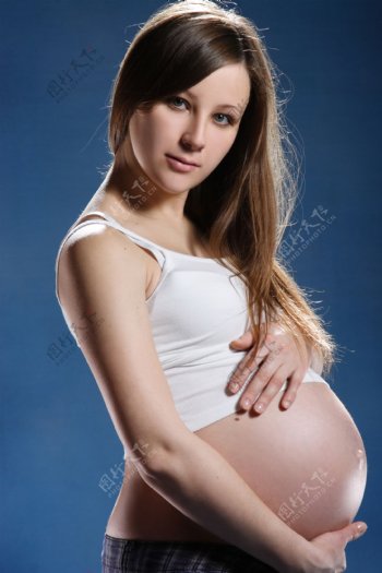 外国美女孕妇图片