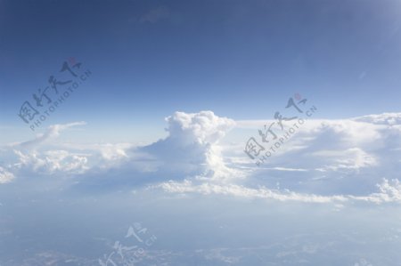 蓝天白云图片背景素材