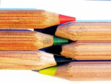 颜色各异的铅笔