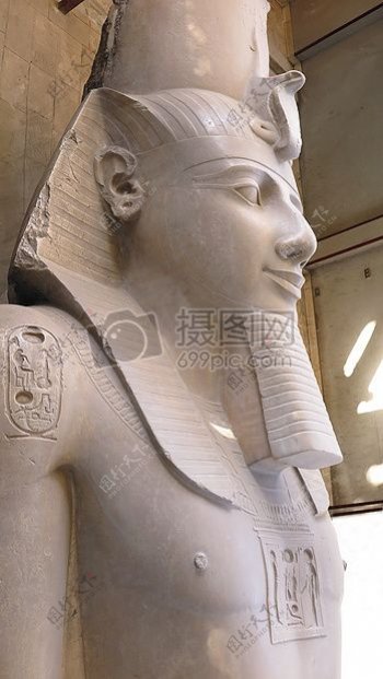 埃及法老的雕像