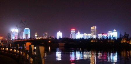 滨海城市夜景