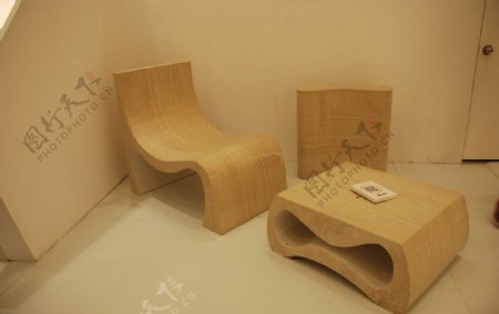 意大利木纹石材桌椅