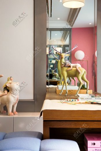 客厅一角北欧清新陶艺装饰品效果图图片