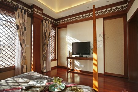 中式时尚卧室木制柱子室内装修效果图