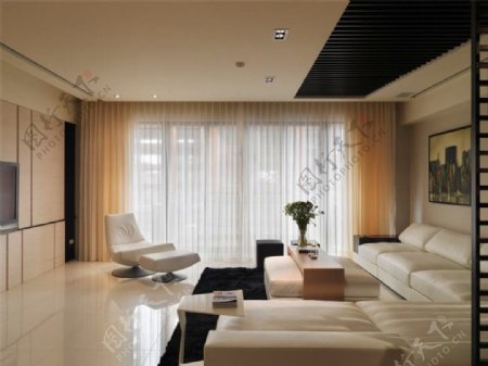 现代简约时尚客厅白色皮质沙发室内装修图