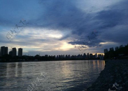 黄河黄昏