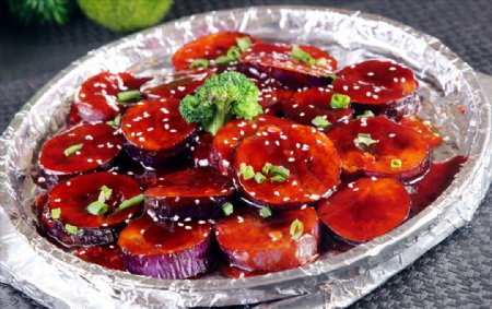 铁锅茄子美食食品烹饪