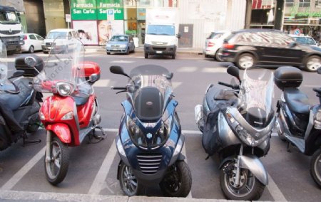 意大利机车摩托车街头