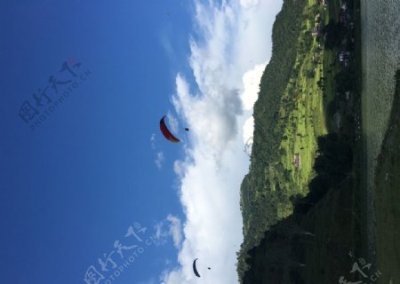 滑翔伞旅行运动蓝天白云