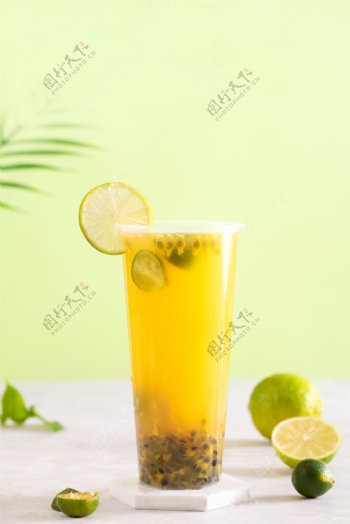 柠檬百香果果茶