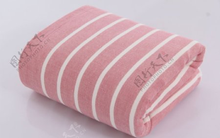 粉色浴巾