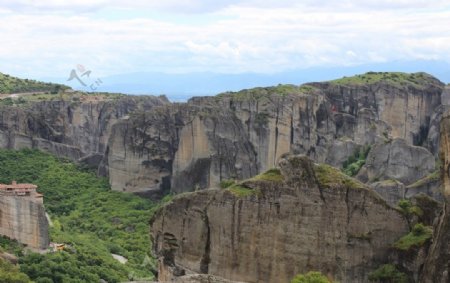 米特奥拉寺院图片