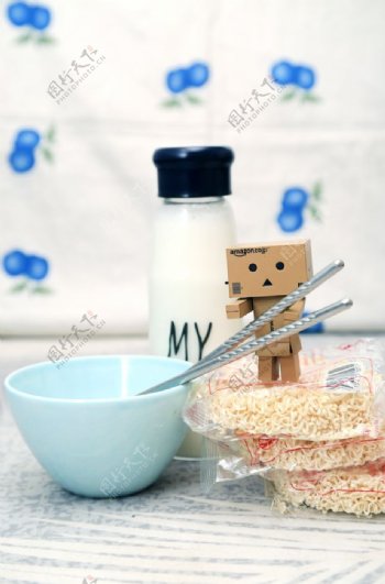 早餐玩偶阿楞牛奶图片