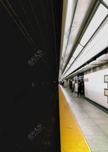 地铁图片