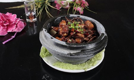 沪菜石锅茶菇鸡图片